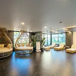 Touch The Sky At Nordic Sky Modern Lejlighed *