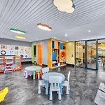 Touch The Sky At Nordic Sky Modern 公寓