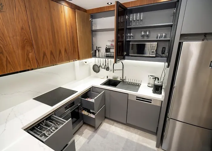 Touch The Sky At Nordic Sky Modern Lägenhet *