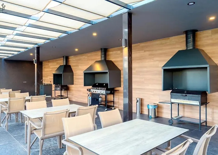 Touch The Sky At Nordic Sky Modern Lägenhet