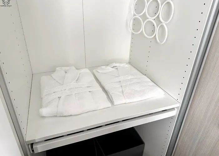 Touch The Sky At Nordic Sky Modern 公寓 阿拉尼亚